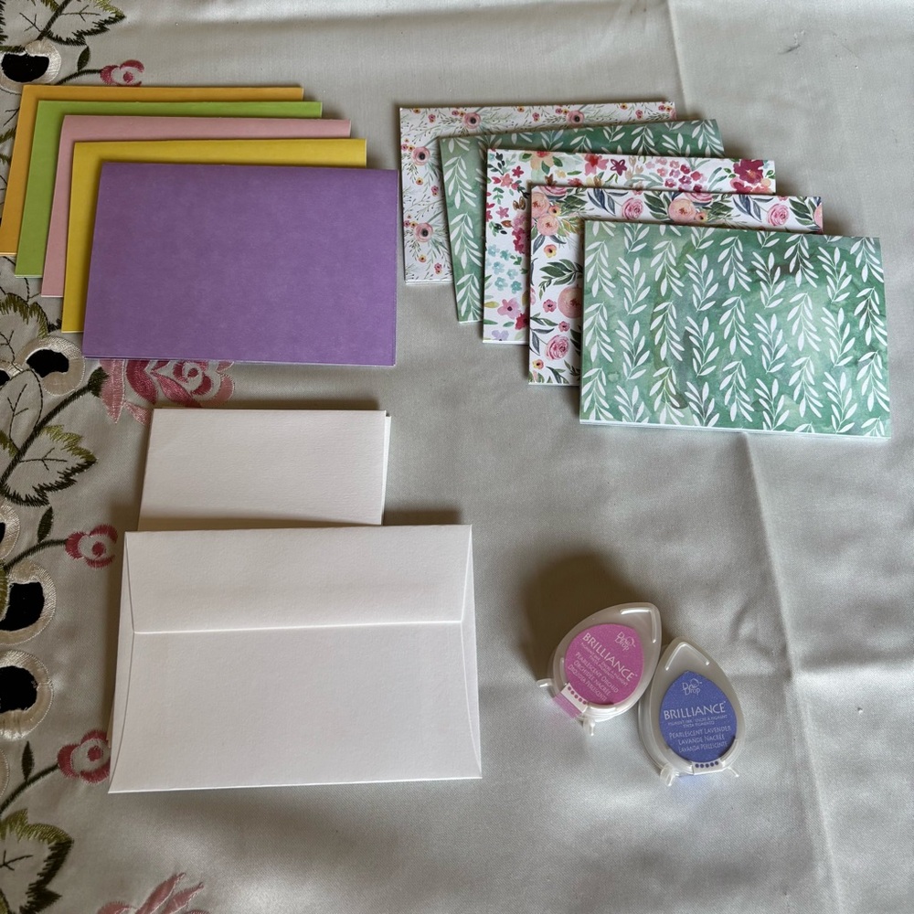 Stamping starter set-10 cards and envelopes with 2 ink pads